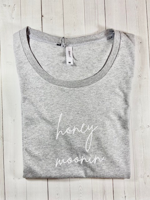 Women's Honeymoonin Tee